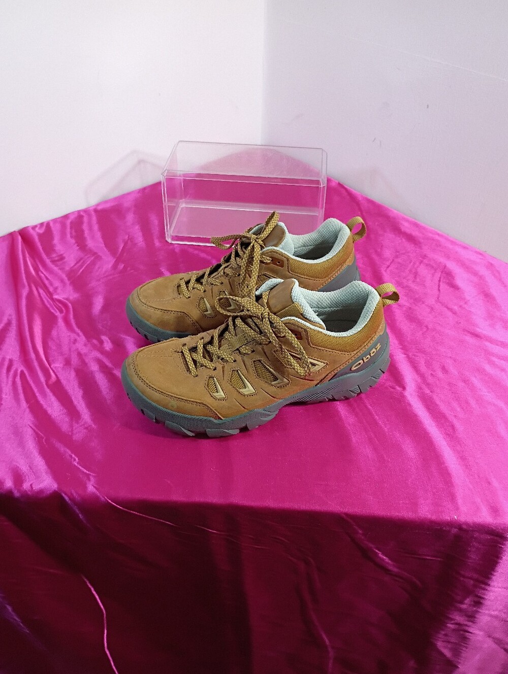 Oboz Sawtooth II Low Hiking Shoes Womens Size 7 Brown Trail Waterproof Sneakers